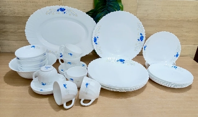 Picture of 36 pieces opal dinner set