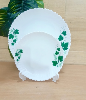 Picture of 32 pieces opal dinner set