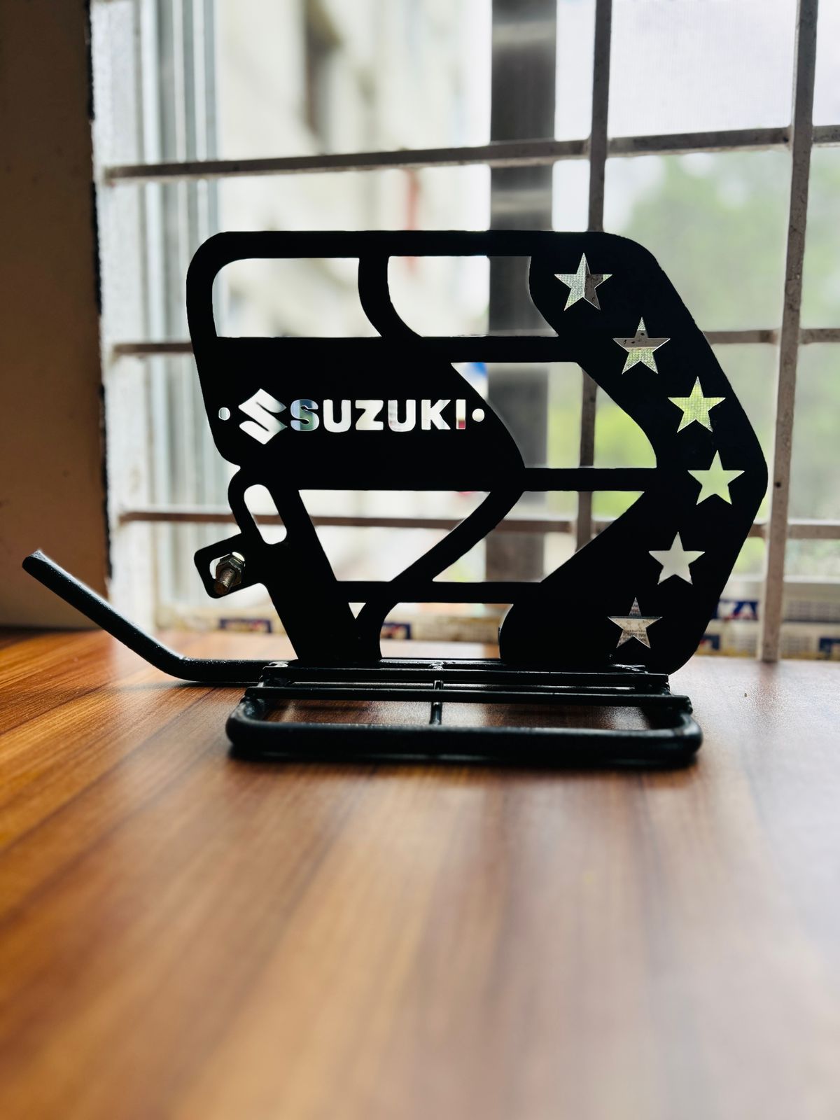 Picture of Suzuki Gixxer/Gixxer SF Ladies Foot Rest or Full Saree Guard for Motorcycle- Black  