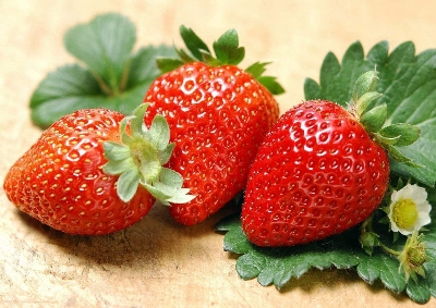 Picture of All Season Giant 30 Pcs Red SweetStrawberry Seeds - 30 Pcs Seeds
