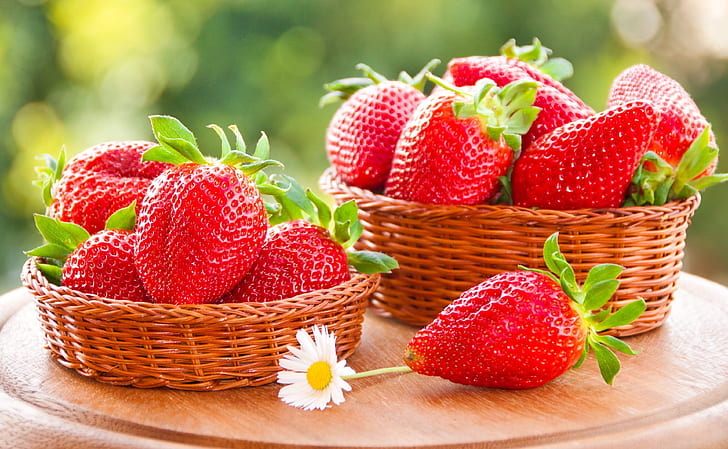 Picture of Global 30 Pcs Red Sweet Strawberry Seeds - 30 Pcs Seeds