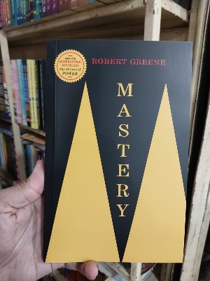 Picture of The Robert Greene 4 Books Set (Mastery, The Laws of Human Nature, The Art of Seduction & 48 Laws of Power) Yellow - Paperback