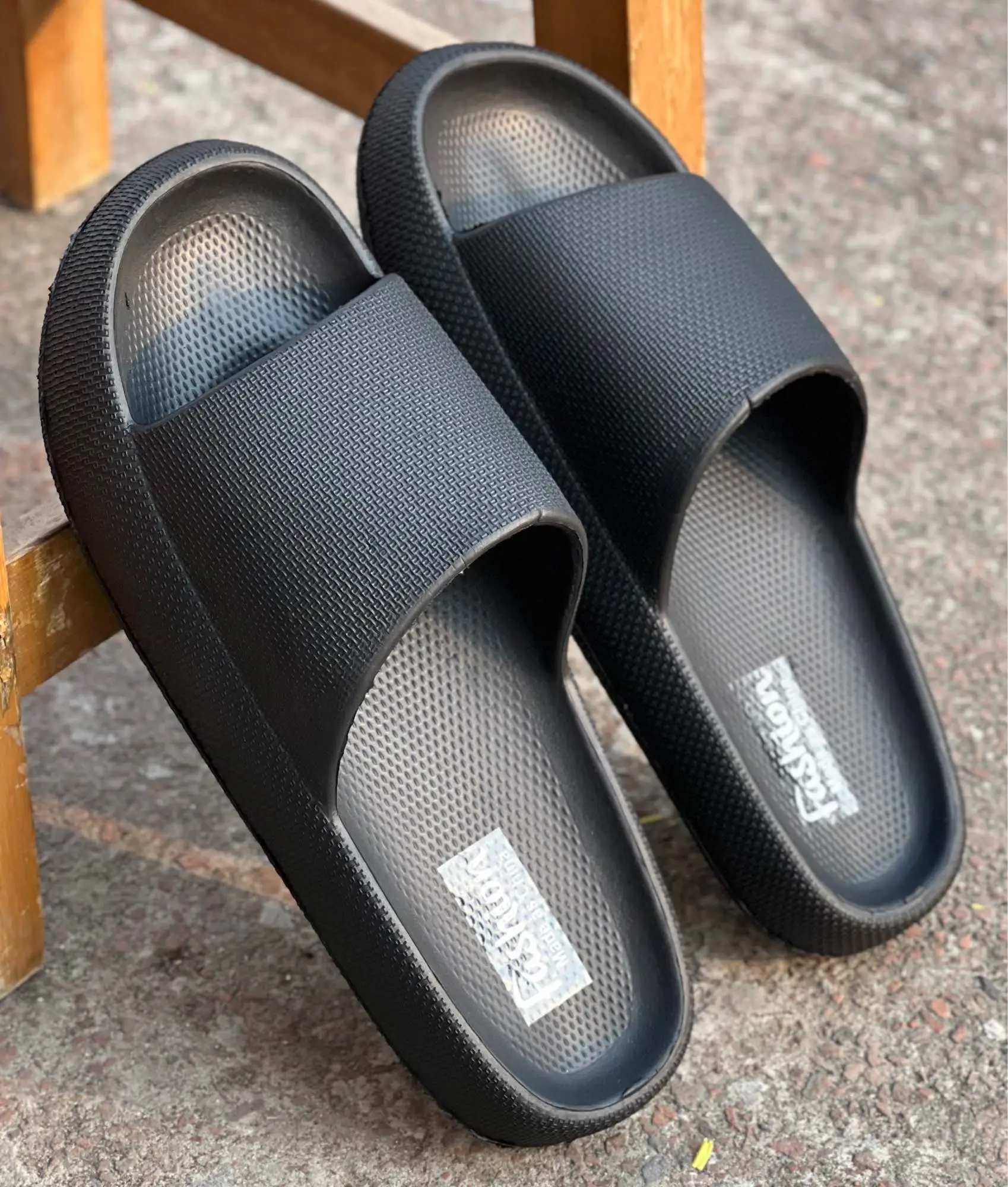 Picture of Trendsetter -Upscale Living -New Comfortable Solid Slides Slippers Sandal for Men- Inventive Choice Preferble - Low Hassle and Maintanance