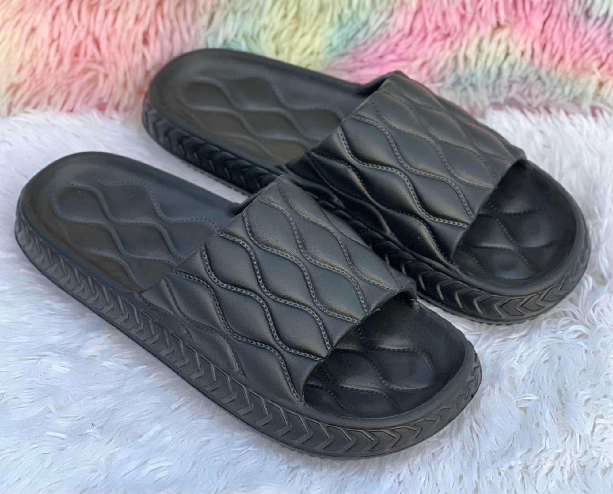 Picture of New Casual Comfortable Flip-Flops Slipper Slides For Men