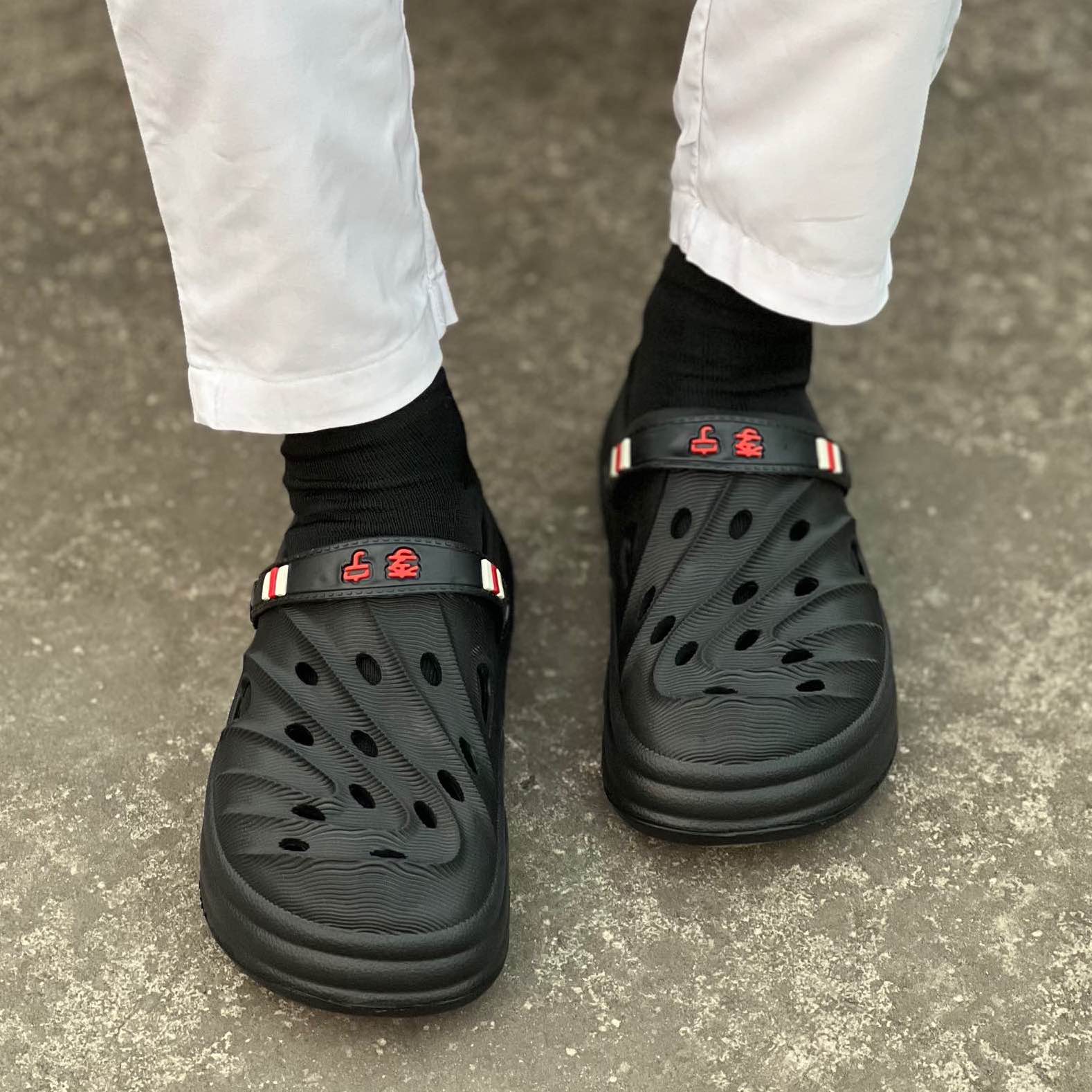 Picture of New Mens Hollow Design Slingback Round Toe Clogs Outdoor EVA Vent Sandals