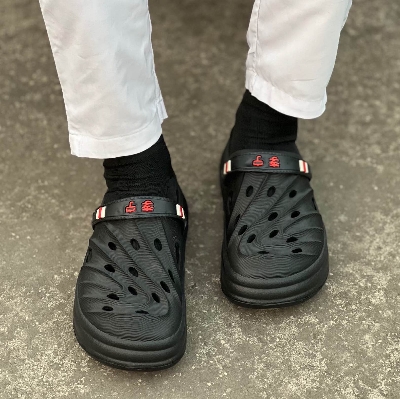 Picture of New Mens Hollow Design Slingback Round Toe Clogs Outdoor EVA Vent Sandals