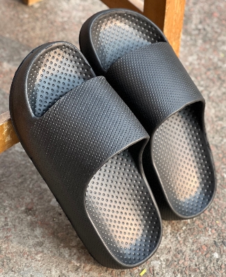 Picture of New Super Premium Thick Cushioned Sole Long Lasting Comfortable High Quality EVA Pillow Slides Sandals for Mens