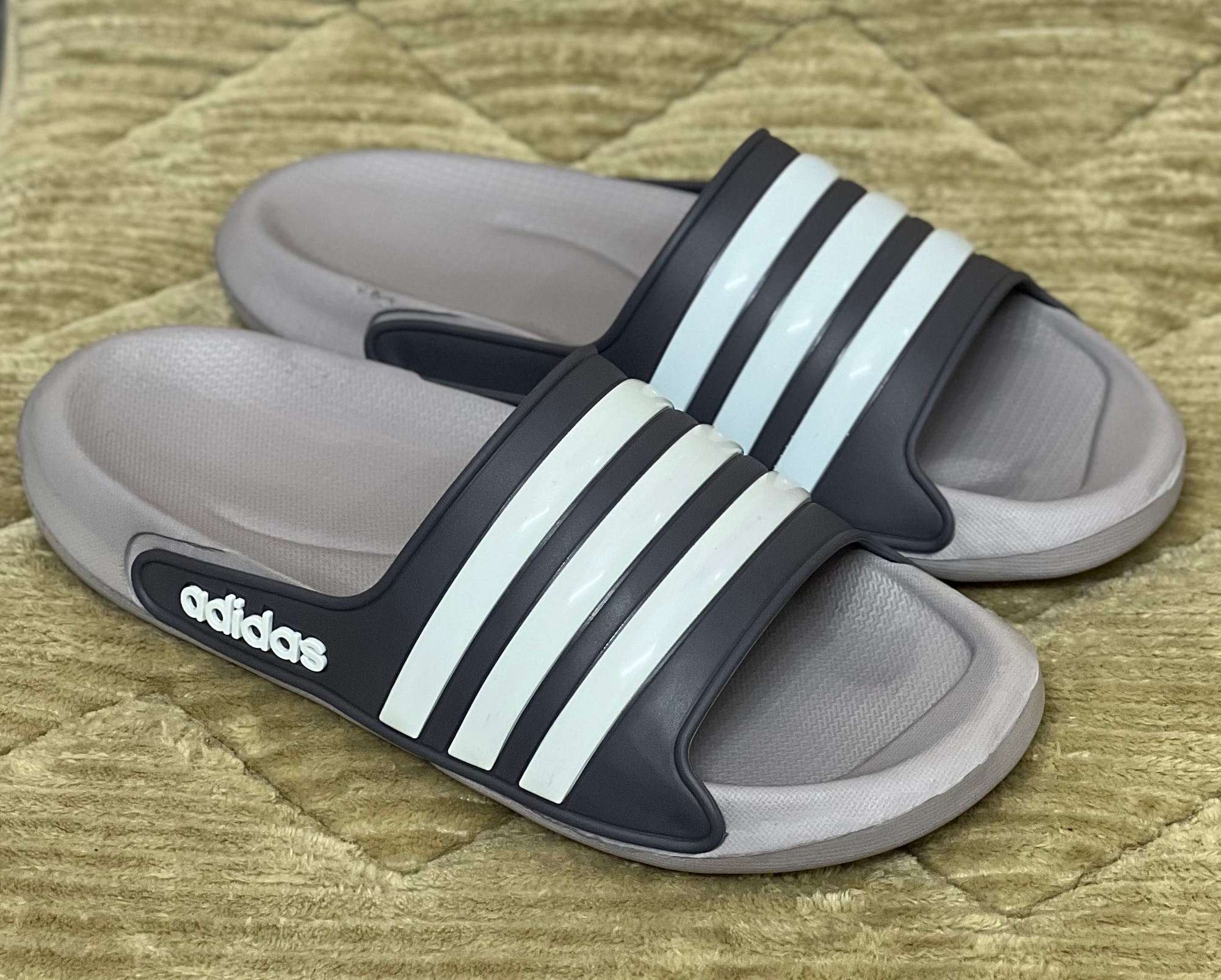Picture of New Mens  Comfortable Adilette Three Stripe CloudEase Slides Slippers Sandal