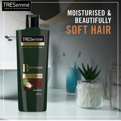 Picture of International UAE product Tresemme Botanique Nourish& Replenish Shampoo 400 ML