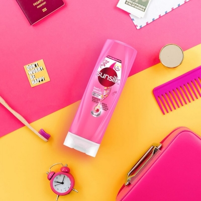 Picture of International Thailand product Sunsilk Smooth & Manegable Conditioner Used For male /female -300 Ml