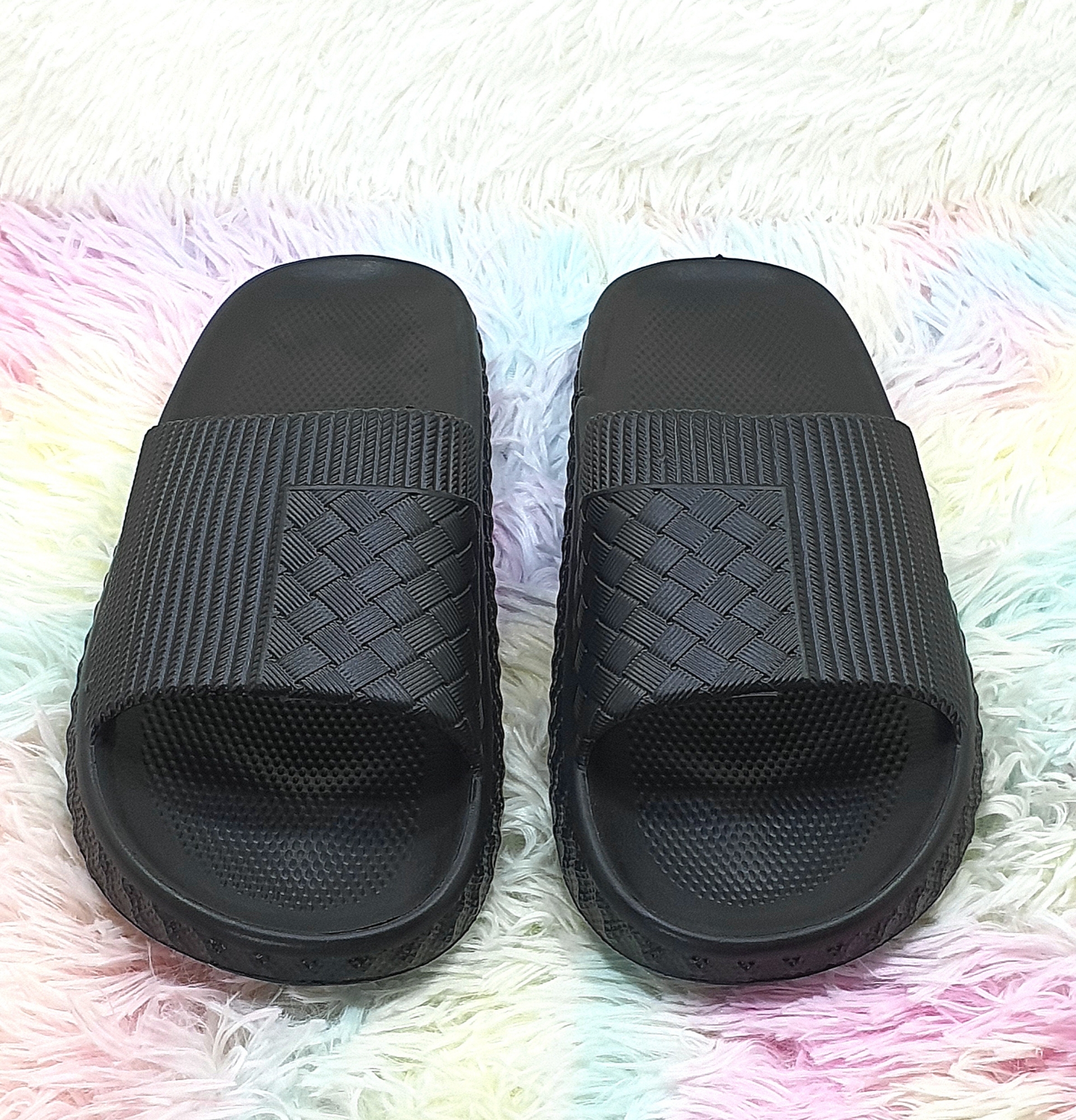 Picture of New Trendy Comfortable Eva Solid Color Slides Slippers Sandals for Men