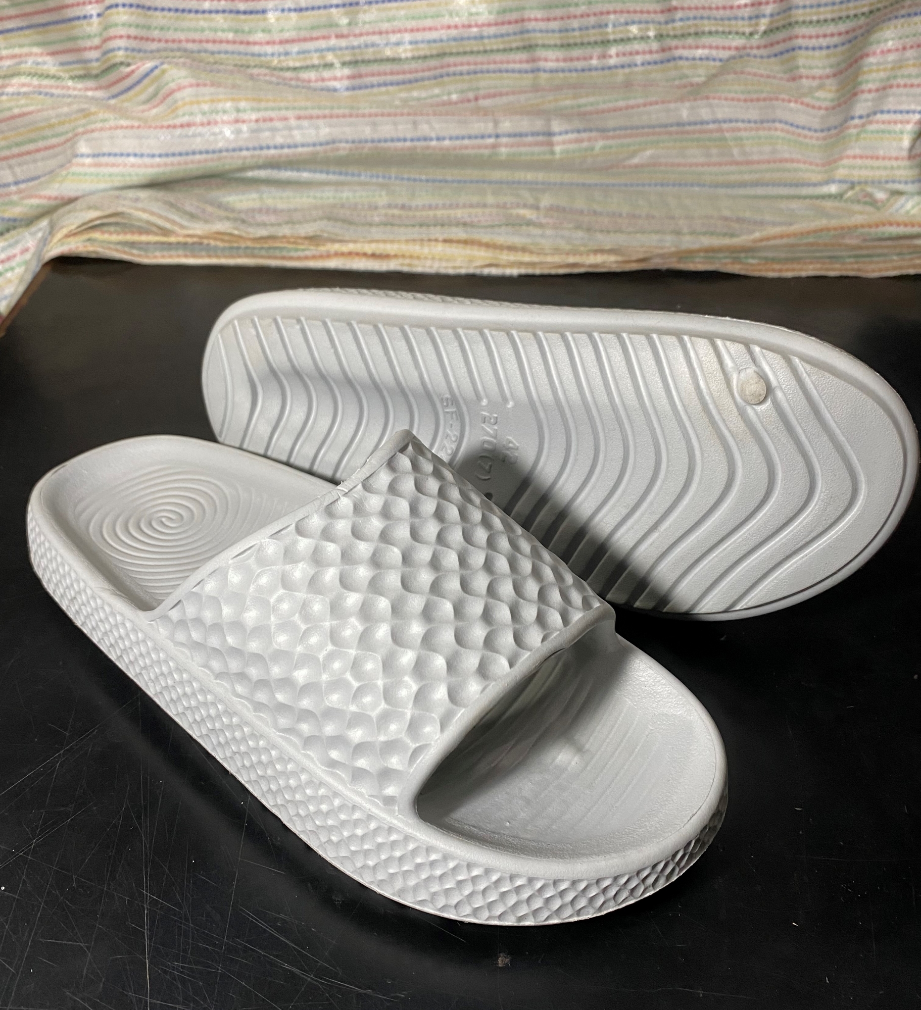 Picture of New Cool Designed Slip-on Slides Slipper for Men