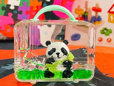 Picture of Wanderwalls Panda in Glossy Water – Floating Paperweight Showpiece Decorative Showpiece - 8.5 cm  (Plastic, Green)