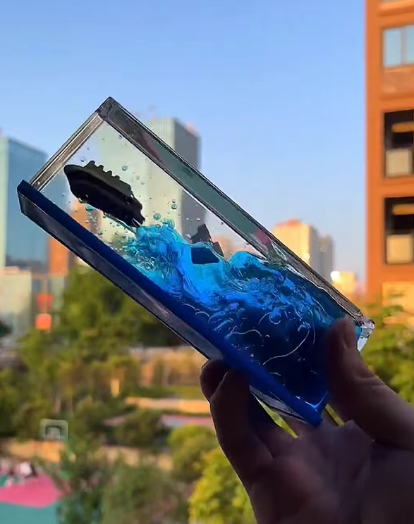 Picture of Cruise Ship Fluid Drift Bottle – Transparent