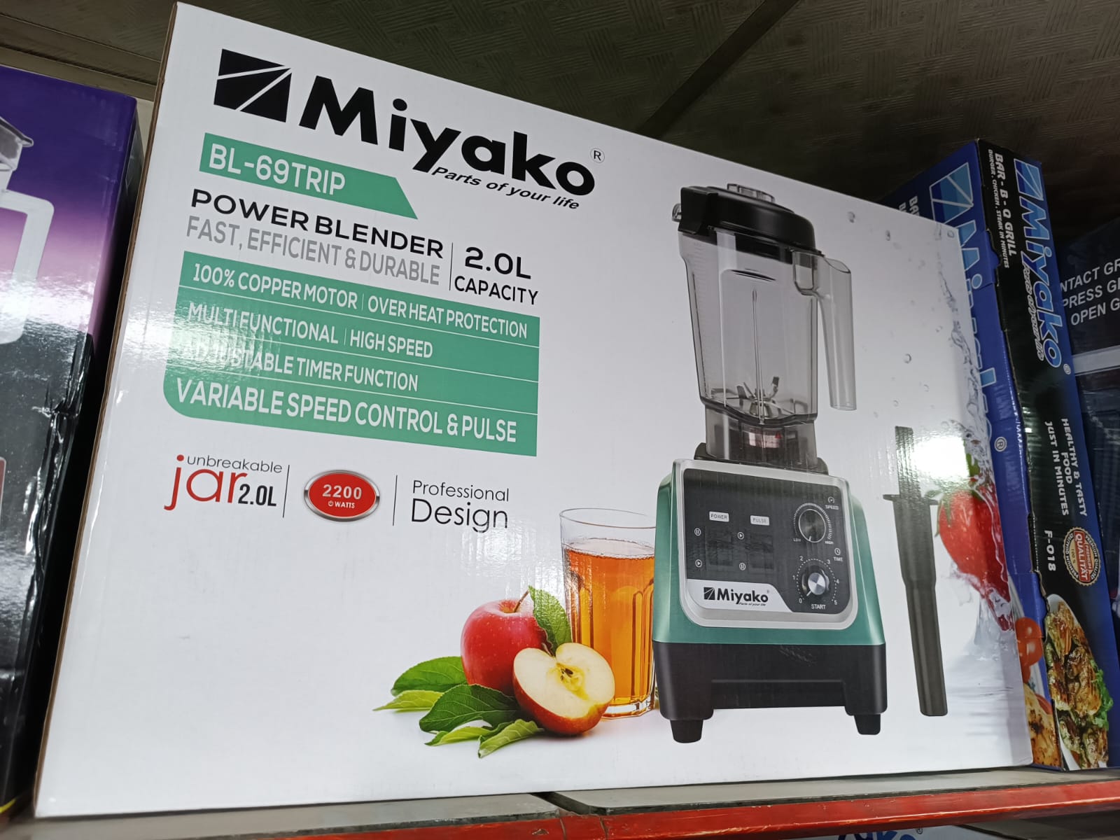 Picture of Commercial Multi Functional Power Blender 2200 Watts, Green/Black. Miyako BL-69TRIP 2.0L Jar