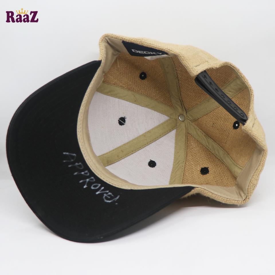 Picture of Black Off White Two Tone Decky 6 Panel Premium Export Curved Snapback Cap