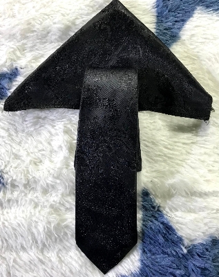 Picture of Black Floral Design Tie And Pocket Square Set For Men