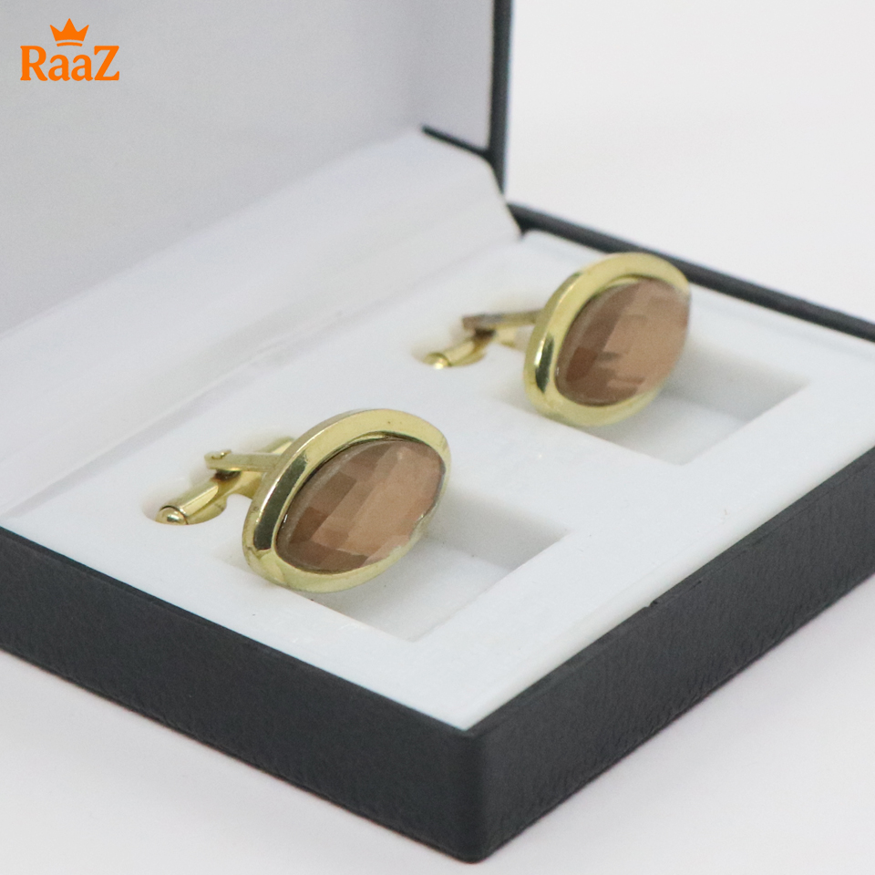 Picture of Golden Oval Shape Floral Crest Antique Cufflink For Men