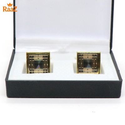 Picture of Golden Square Shape Floral Crest Antique Cufflink For Men