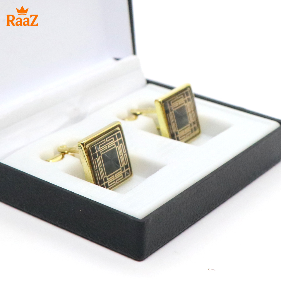 Picture of Golden Square Shape Floral Crest Antique Cufflink For Men