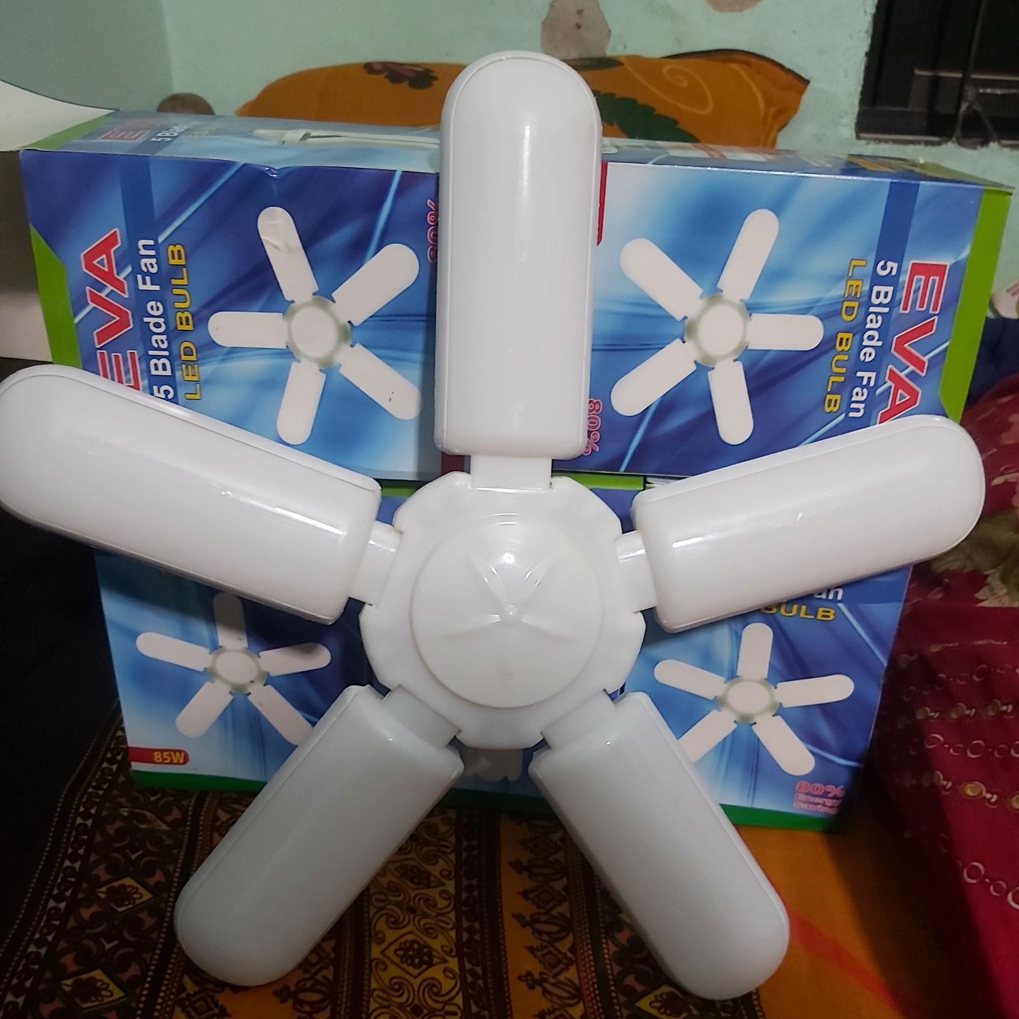 Picture of LED Lighte 6 Colour LED Lighte , fen LED Lighte coloring lighte .