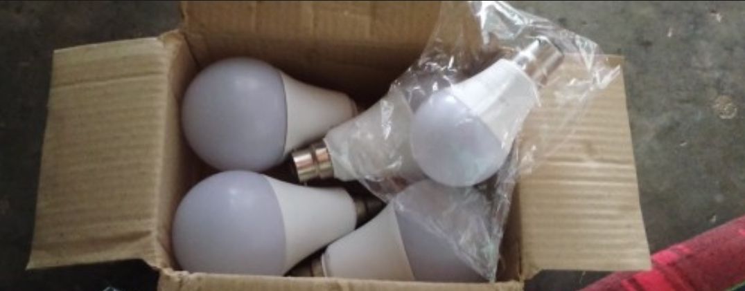 Picture of 10 piece 7 color LED with color 2 piece free,