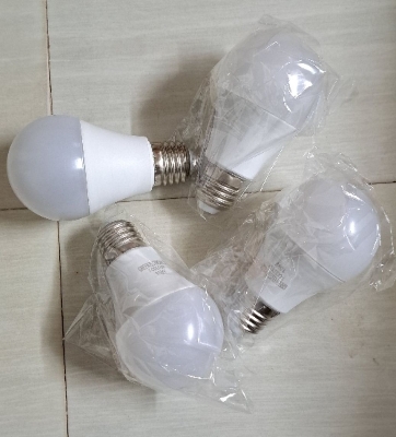 Picture of 10 piece 7 color LED with color 2 piece free,