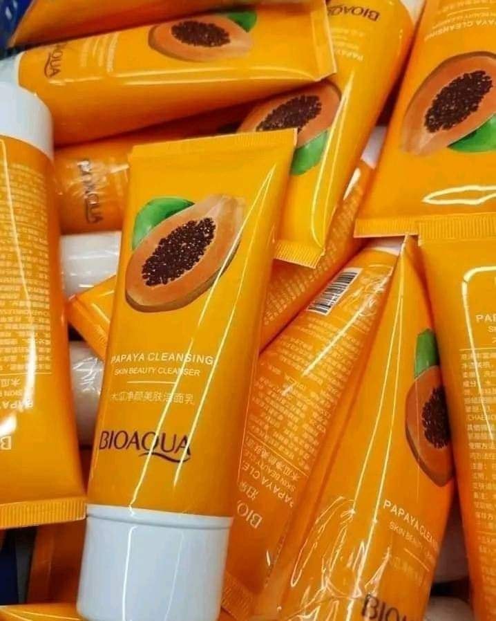Picture of BIOAQUA Papaya Cleansing Face Wash – Papaya Extract Brightening Deep Cleanser – Anti Acne & Dark Spot Remover – 100g