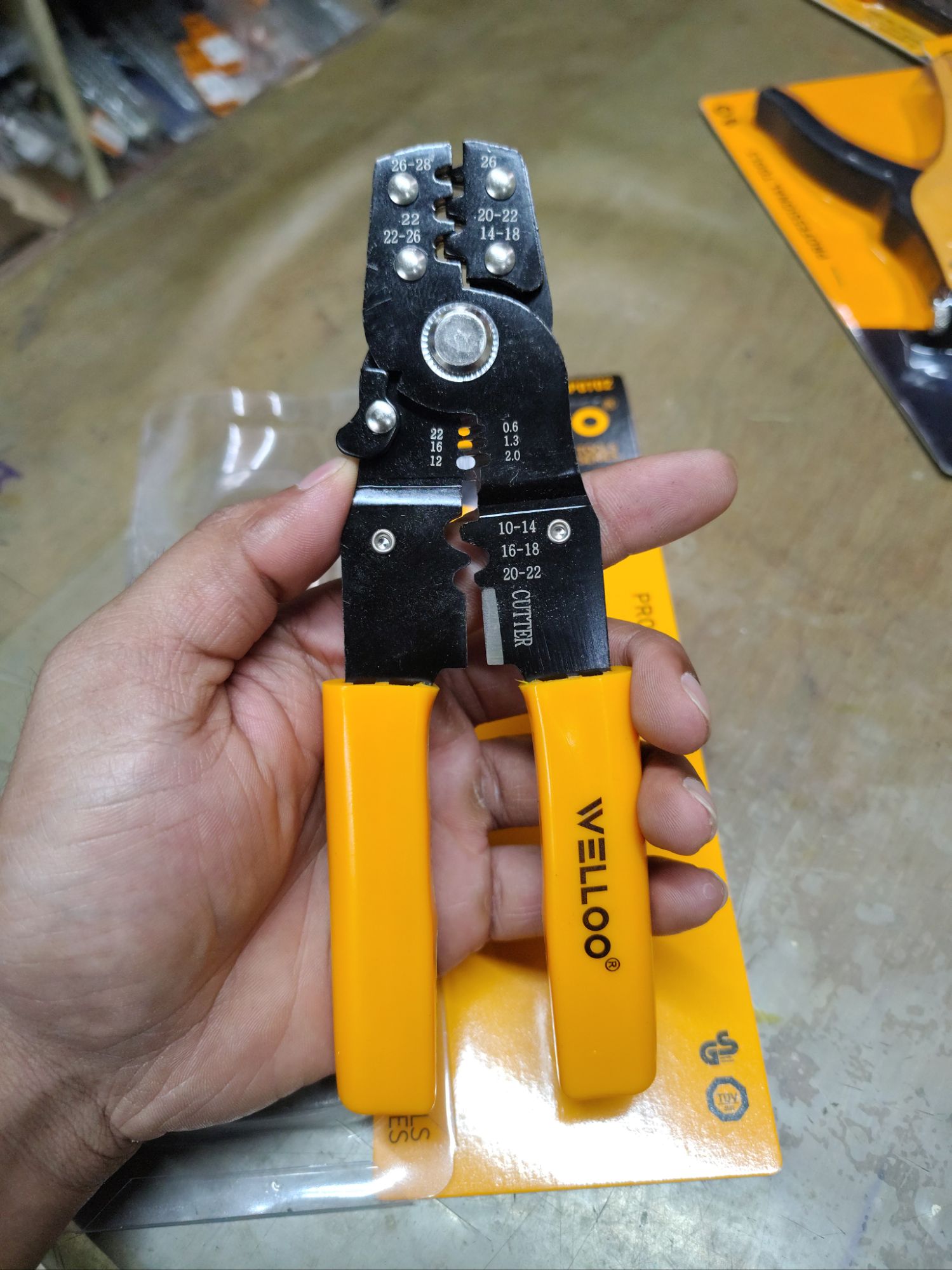 Picture of 🔧 WELLOO 7-Inch Wire Stripper & Mini Punch | Multi-Purpose Electrical Hand Tool – WSP0703