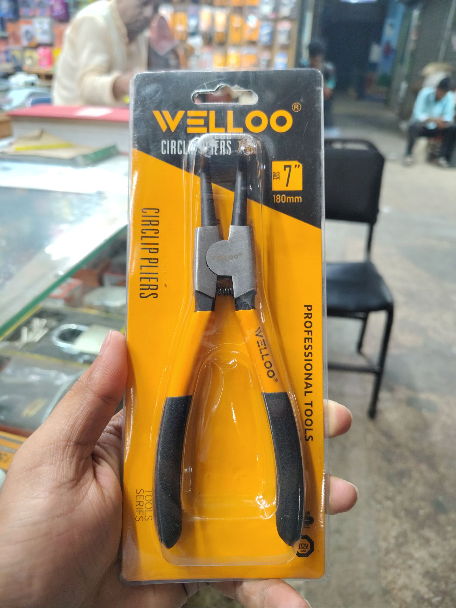 Picture of WELLOO 7" Circlip Pliers (External Bent) – Model CCP21704 – Professional Hand Tool