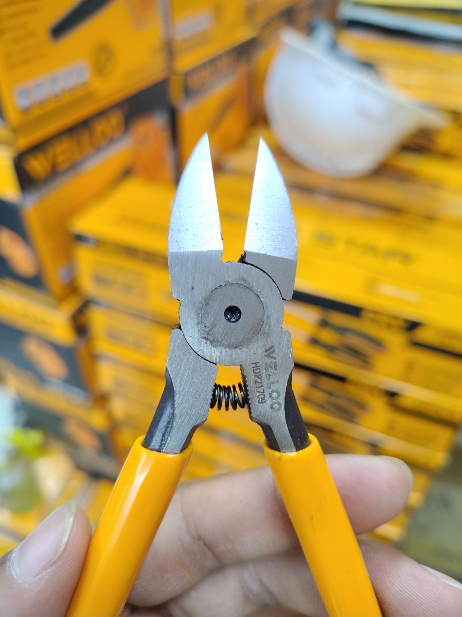 Picture of 🔧 WELLOO 6-Inch Drainage Pliers | Heavy Duty Multi-Purpose Hand Tool – HDP21709