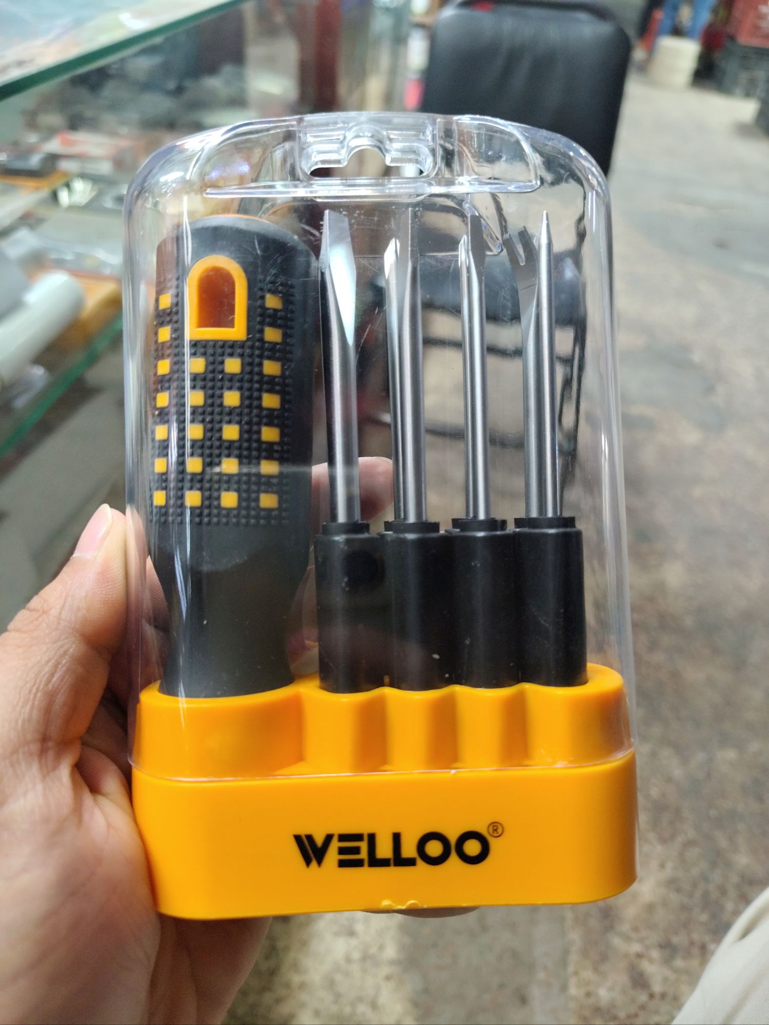 Picture of 🛠️ WELLOO 9-Pcs Screwdriver Set | Multi-Purpose Hand Tool Set – SDRS009