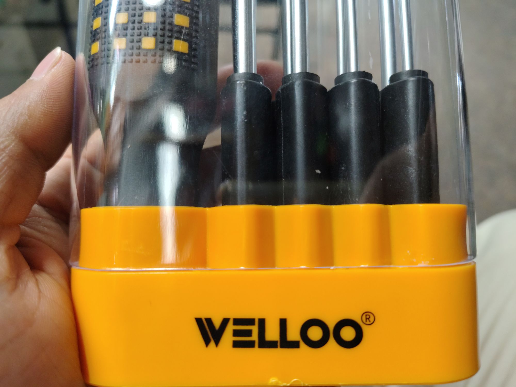 Picture of 🛠️ WELLOO 9-Pcs Screwdriver Set | Multi-Purpose Hand Tool Set – SDRS009