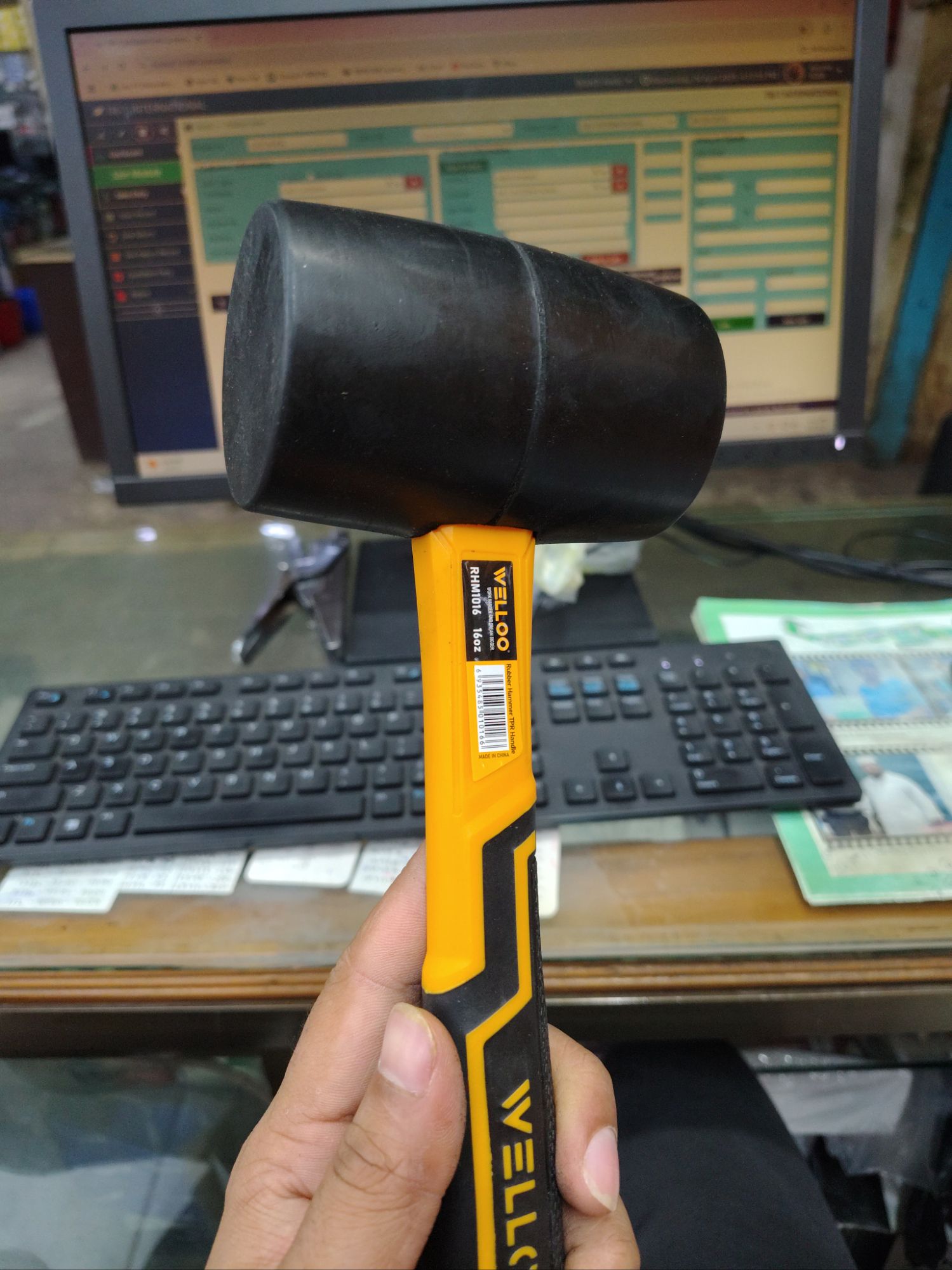 Picture of WELLOO 16oz Rubber Hammer / Tiles Hammer RHM0916 🛠️🔨