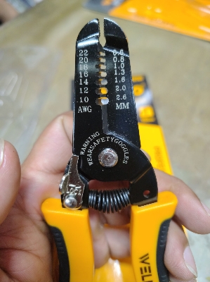 Picture of 🔧 WELLOO 7-Inch Multi-Purpose Wire Stripper | Professional Electrical Hand Tool – WSP0701