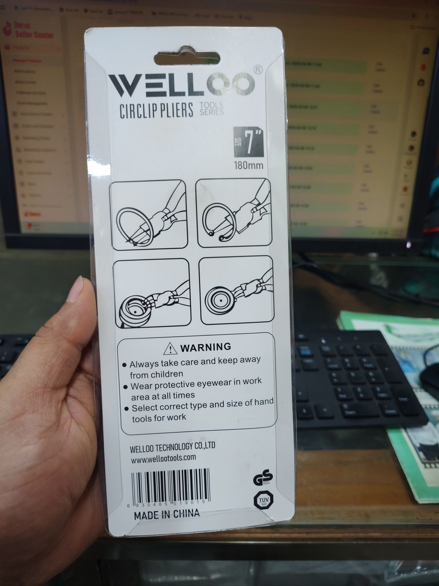 Picture of 🔧 WELLOO 7-Inch Internal Bent Circlip Pliers | Heavy Duty Snap Ring Plier Hand Tool – CCP21703