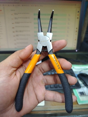 Picture of 🔧 WELLOO 7-Inch Internal Bent Circlip Pliers | Heavy Duty Snap Ring Plier Hand Tool – CCP21703