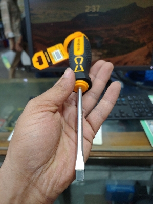 Picture of 🛠️ WELLOO 4-Inch Flat Head Screwdriver | Slotted Multi-Purpose Hand Tool – SDR05100