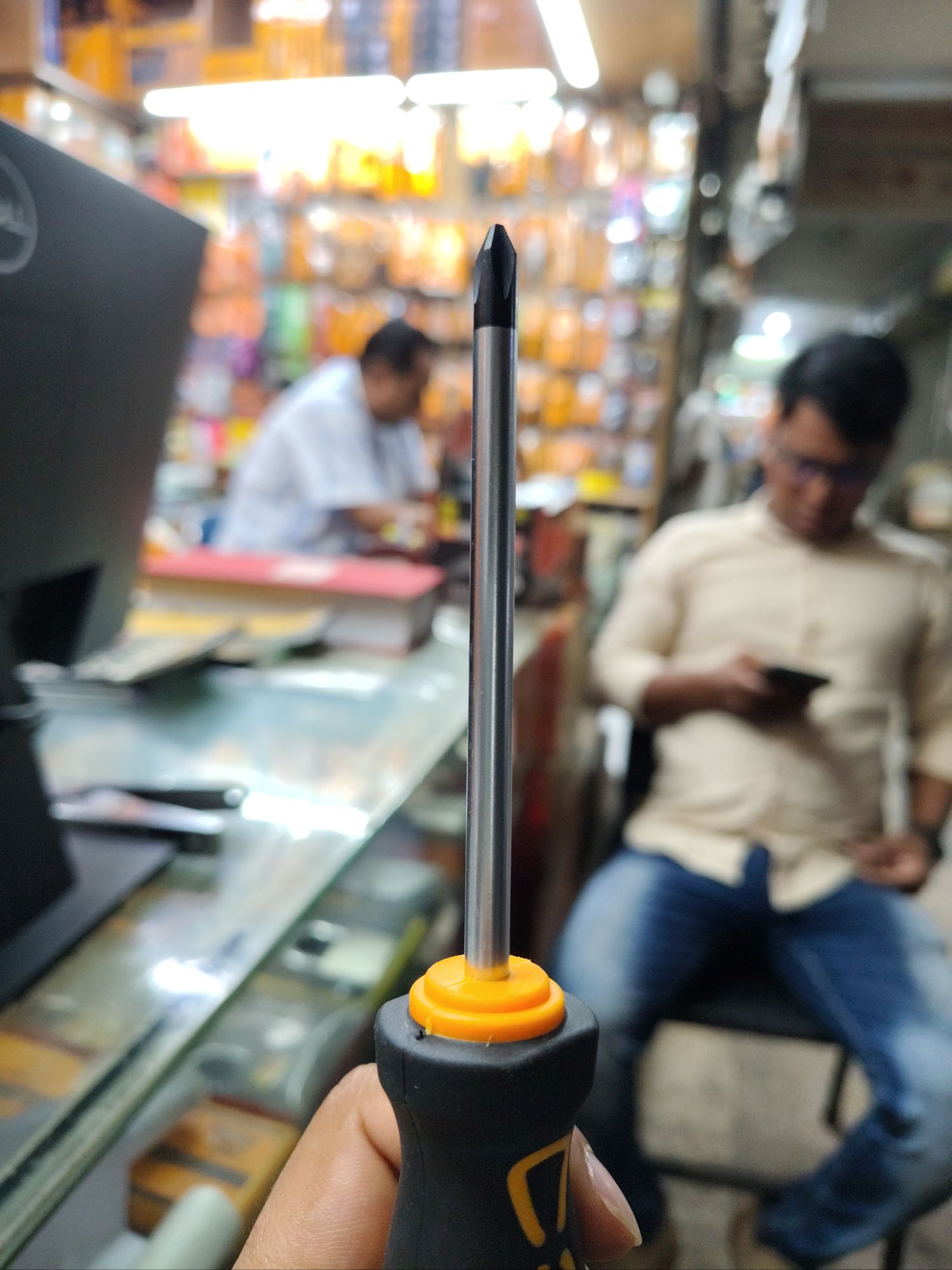 Picture of 🛠️ WELLOO 4-Inch Star Head Screwdriver | Phillips Multi-Purpose Hand Tool – SDR05100PH