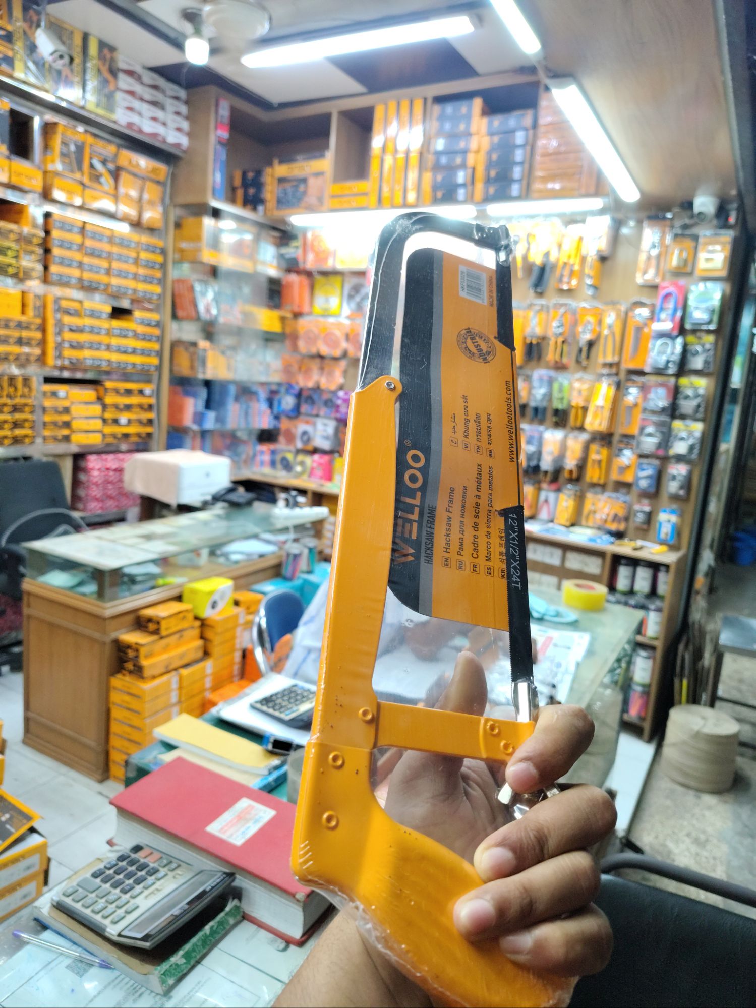 Picture of WELLOO 12" Inch Adjustable Hacksaw Frame HKF5302 🛠️🪚