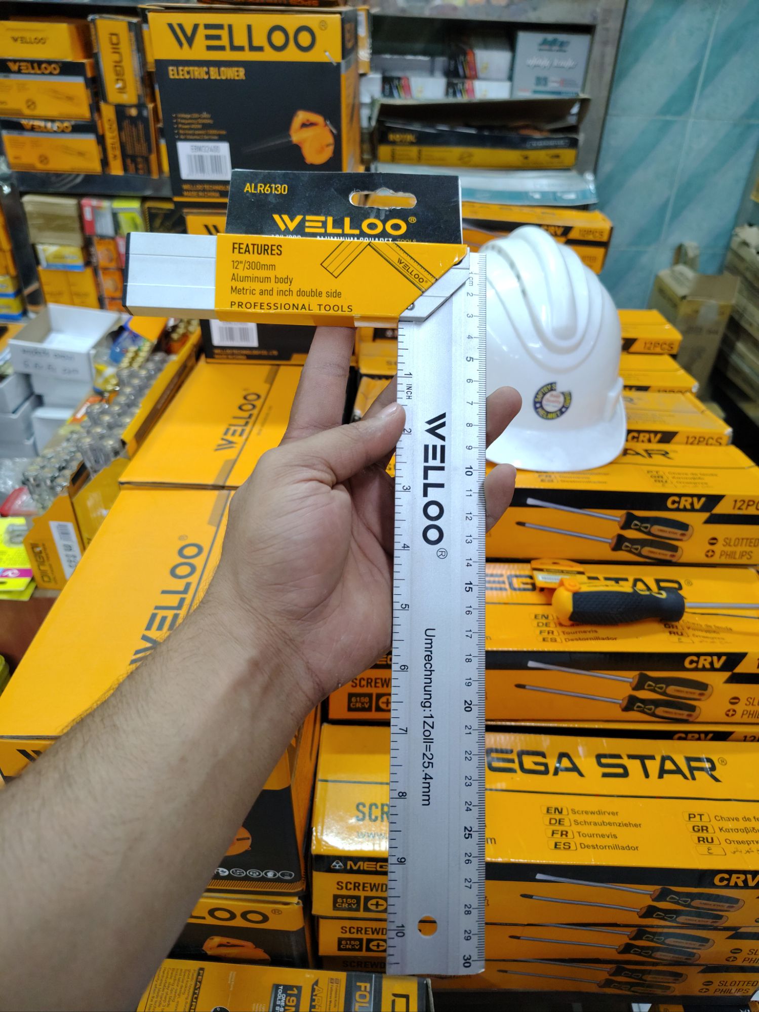 Picture of WELLOO 12" Aluminum Square Ruler ALR6130 🛠️📐