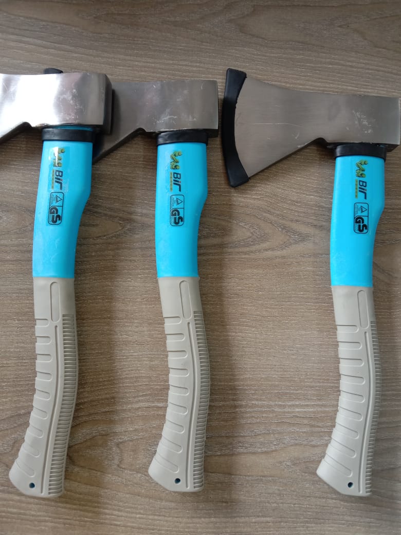 Picture of 🪓 Manufacturer Full Polished Head Axa – 600g with Rubber Plastic Handle (GS600)