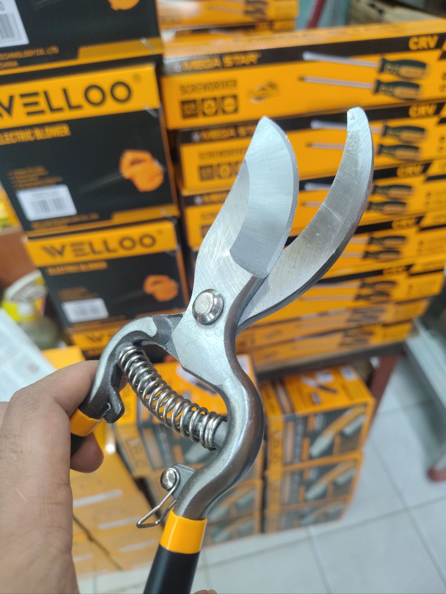 Picture of WELLOO 10" Inch Garden Shears,Tree branch Cutter GDS3608