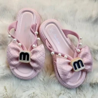 Picture of M sign  Girl shoe