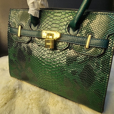 Picture of Crocodile pattern formal bag for ladies