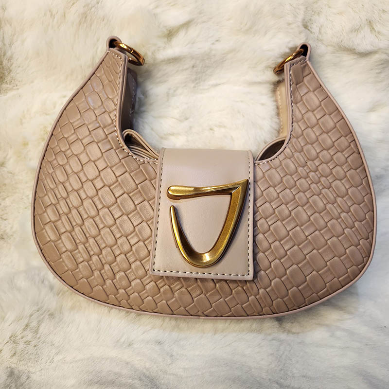 Picture of Moon Shape small bag