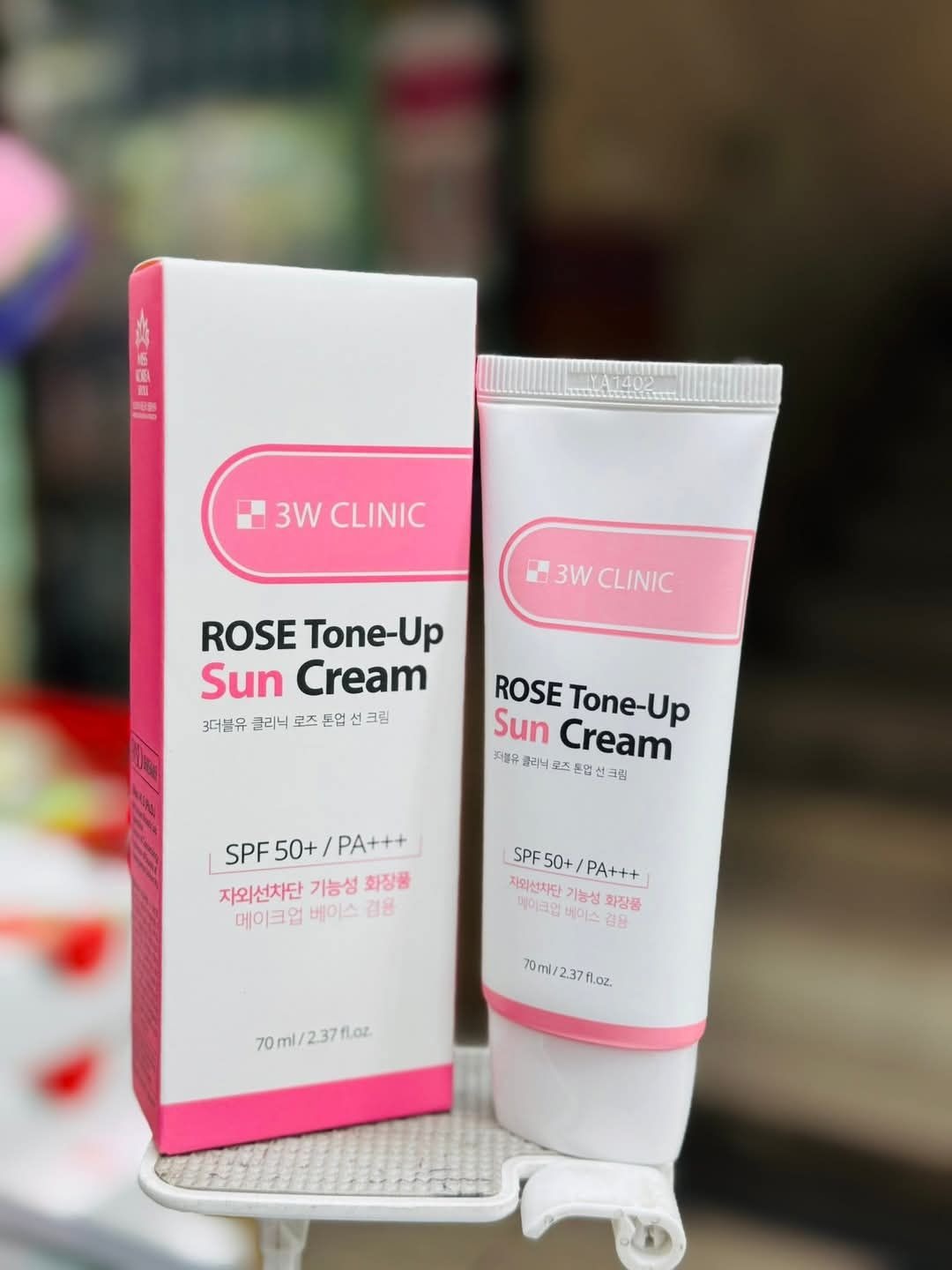 Picture of 3W Clinc Rose Tone up sun cream SPF50+ PA+++