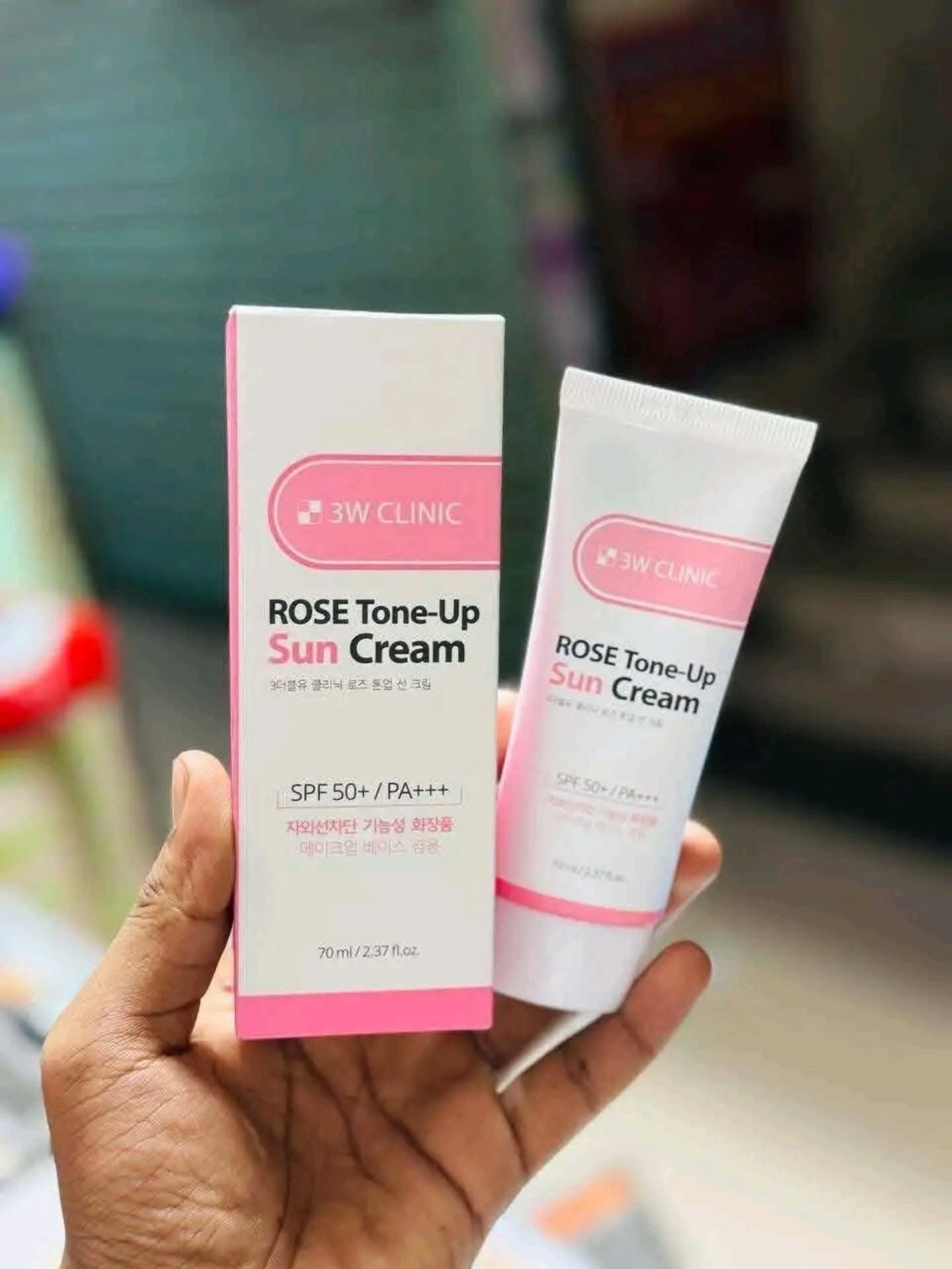 Picture of 3W Clinc Rose Tone up sun cream SPF50+ PA+++