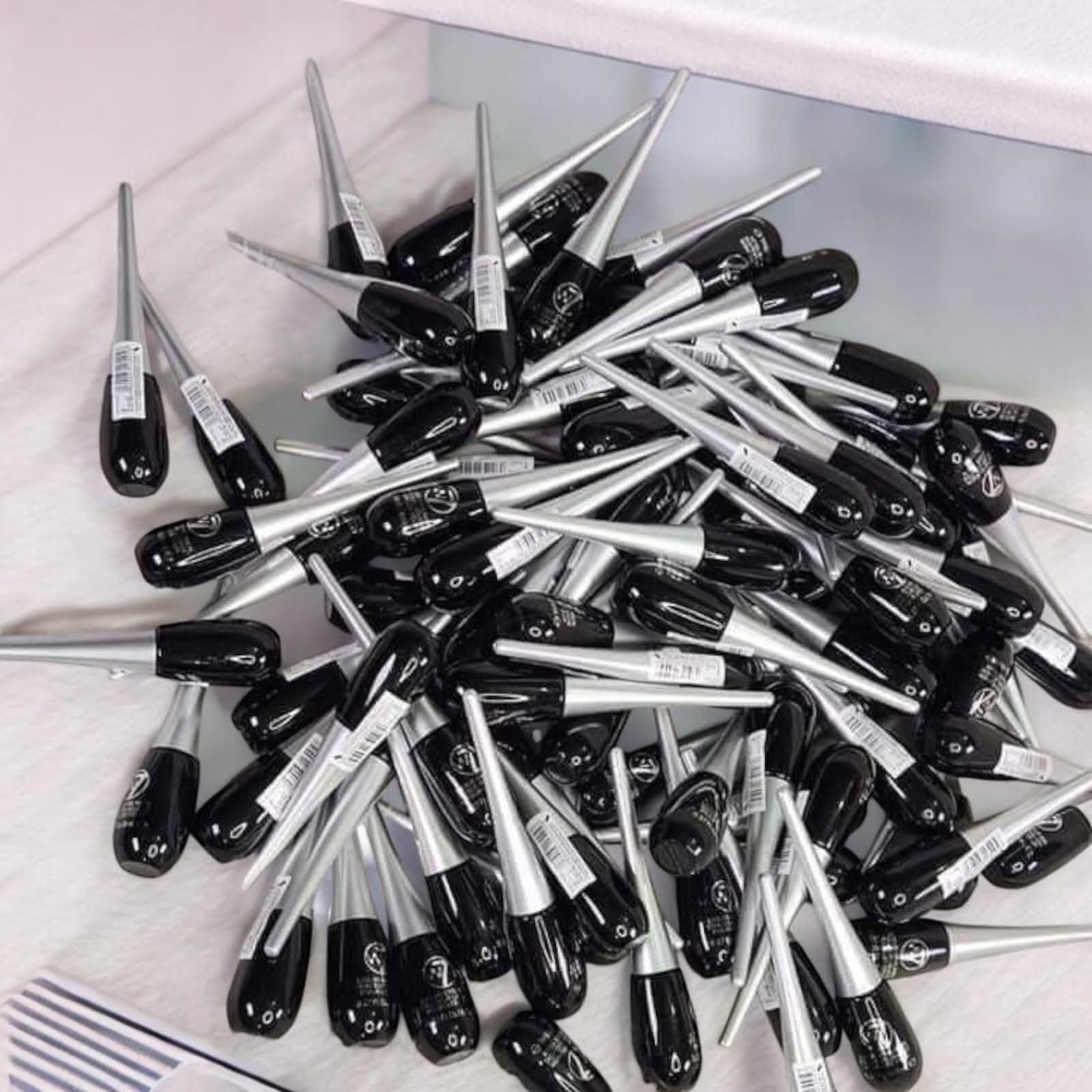 Picture of W7 Liquid Waterproof Eyeliner Pot for Women - 8g