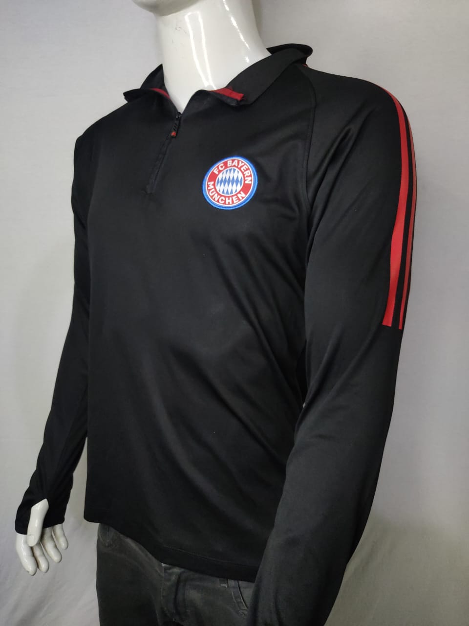Picture of Bayern Munich Full Sleeve Jersey